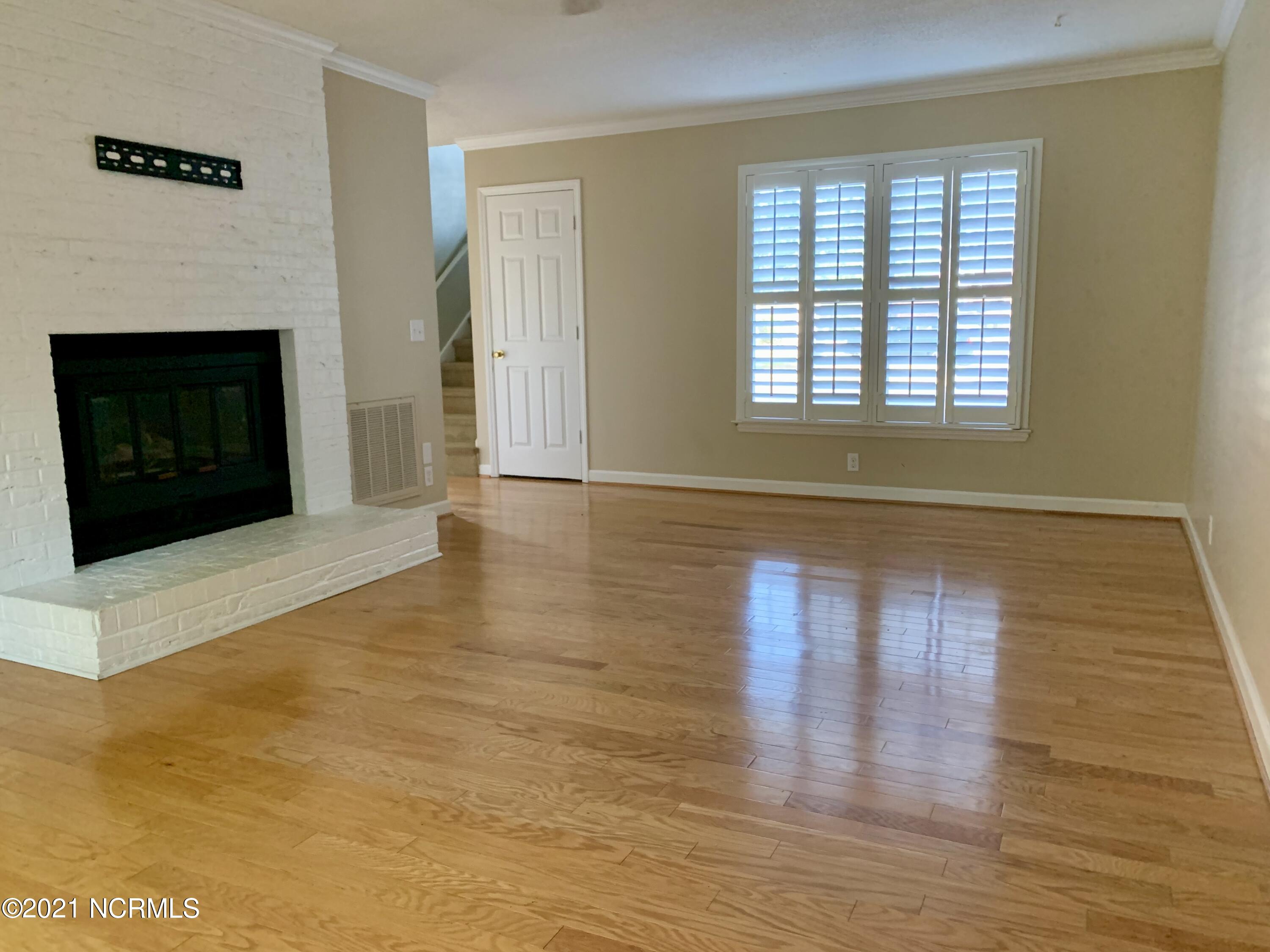 1872 Quail Ridge Road, Unit H Greenville, NC 27858 - Photo 5 of 28 IMG_0312