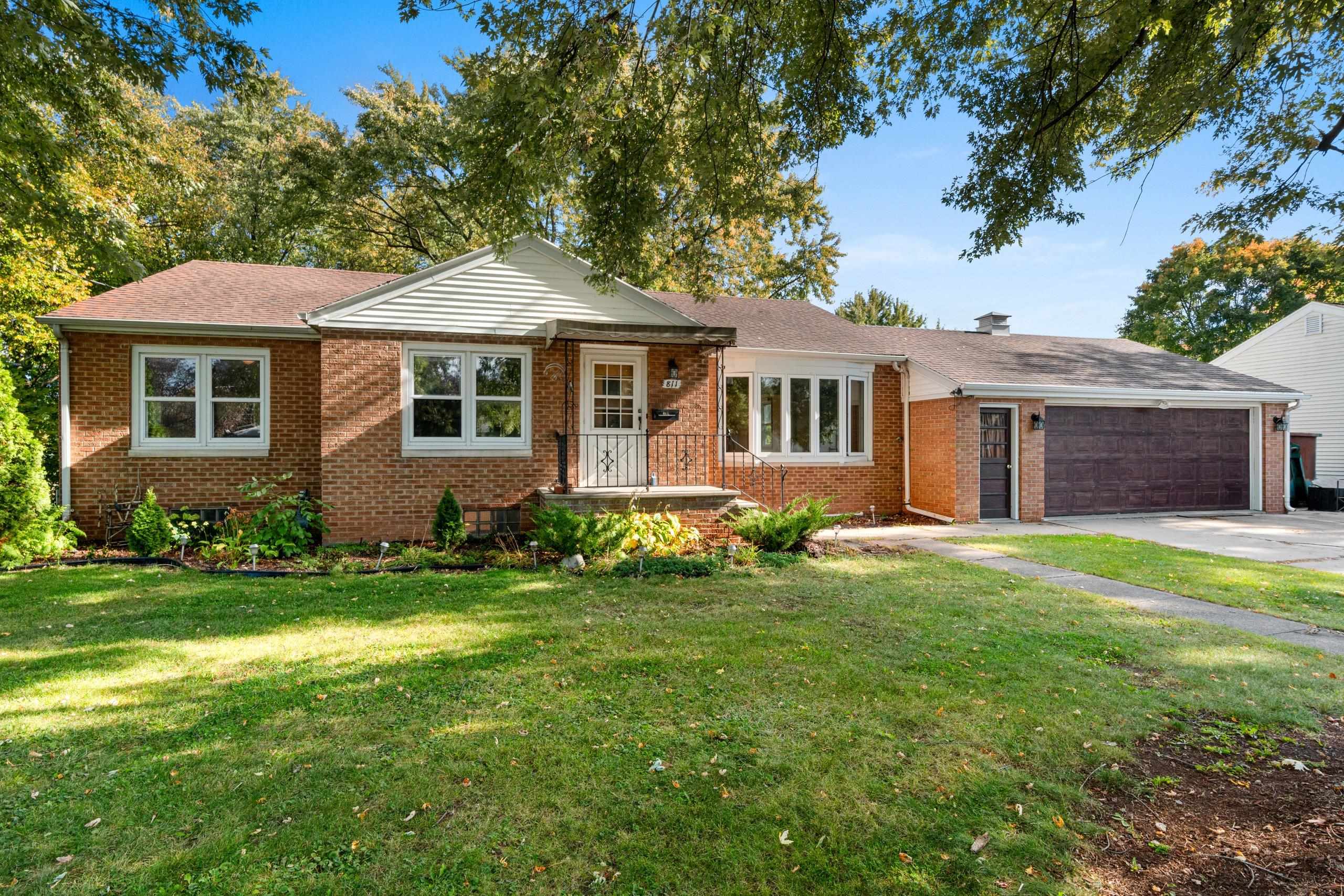 811 Appleton Road Menasha, WI 54952 - Photo 1 of 1 Gallery Image 1