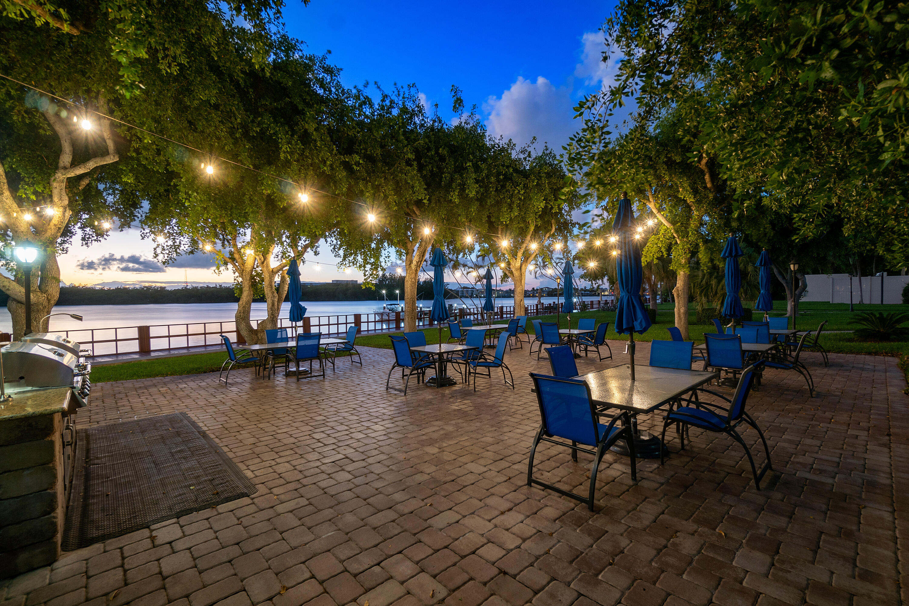 2121 North Ocean Boulevard, Unit 1507W Boca Raton, FL 33431 - Photo 40 of 56 Picnic area in the evening