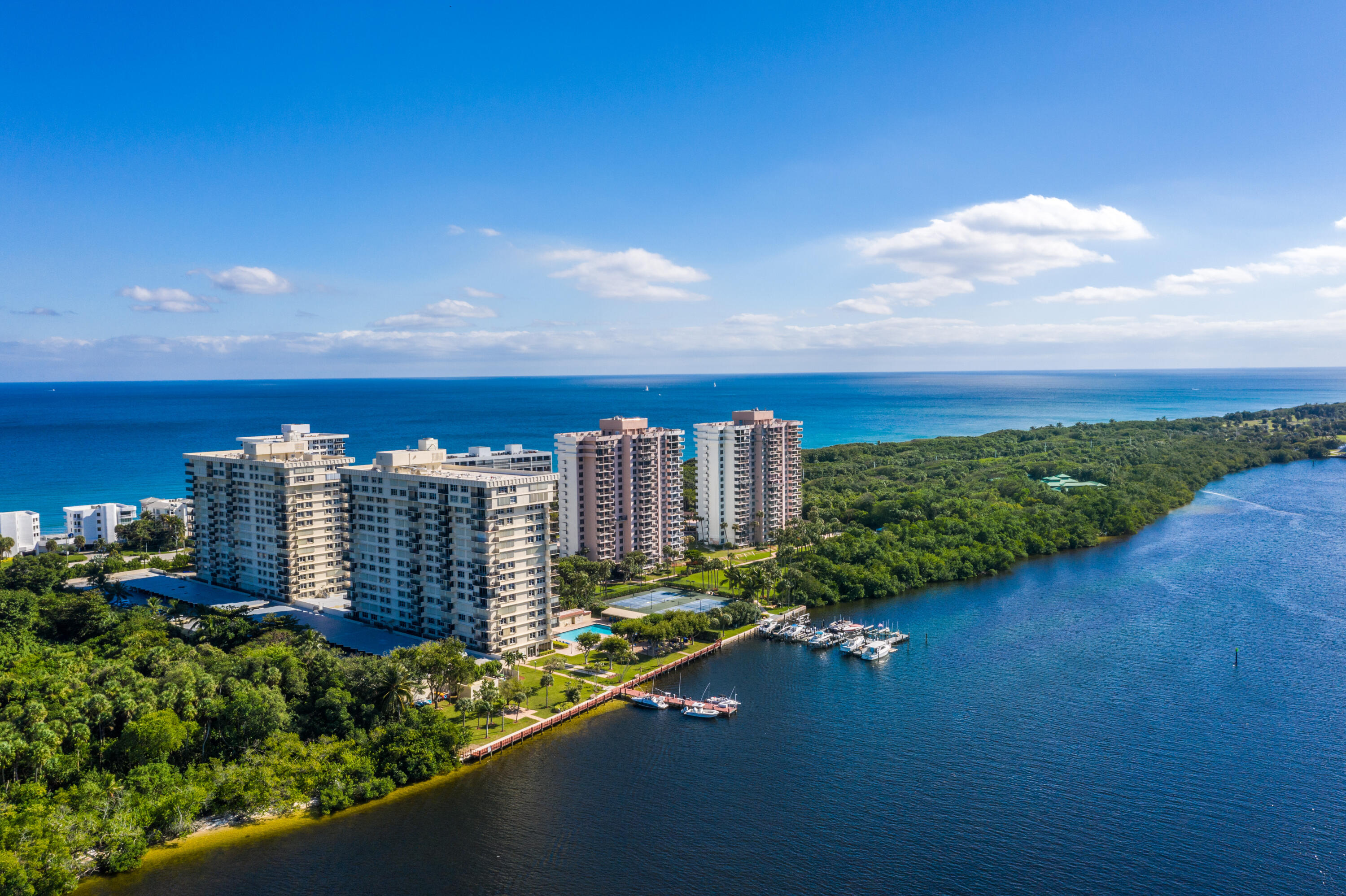 2121 North Ocean Boulevard, Unit 1507W Boca Raton, FL 33431 - Photo 49 of 56 Golf course near by