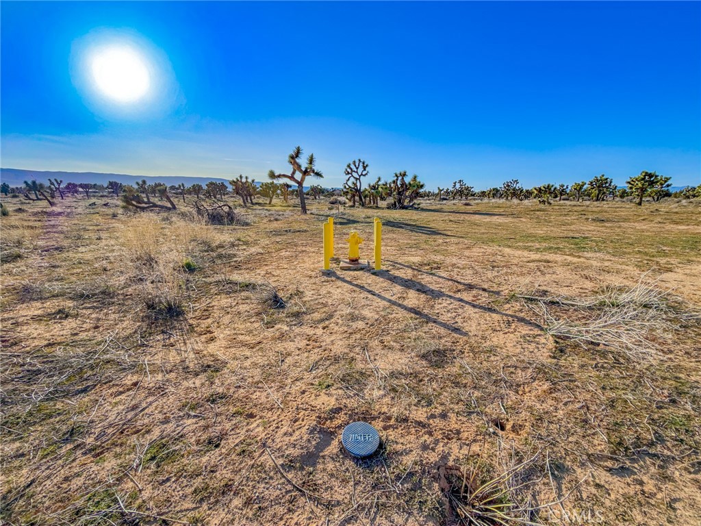47 47th St & Avenue Lancaster, CA 93536 - Photo 21 of 24 a view of a beach
