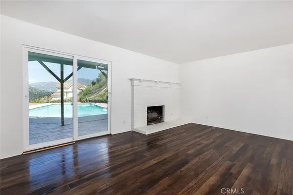 $7,300 | 2015 Parcher Place, Glendale, CA 91206