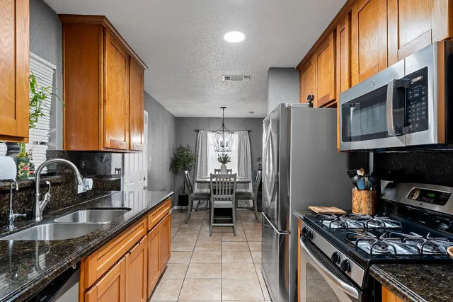 $360,000 | 3720 Lowry Drive, North Highlands, CA 95660