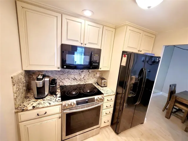 $350,000 | 1009 North Ocean Boulevard, Unit 503, Pompano Beach, FL 33062