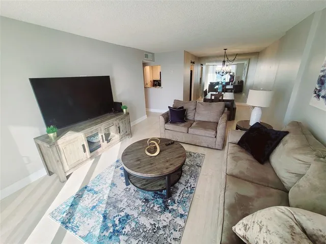 $350,000 | 1009 North Ocean Boulevard, Unit 503, Pompano Beach, FL 33062