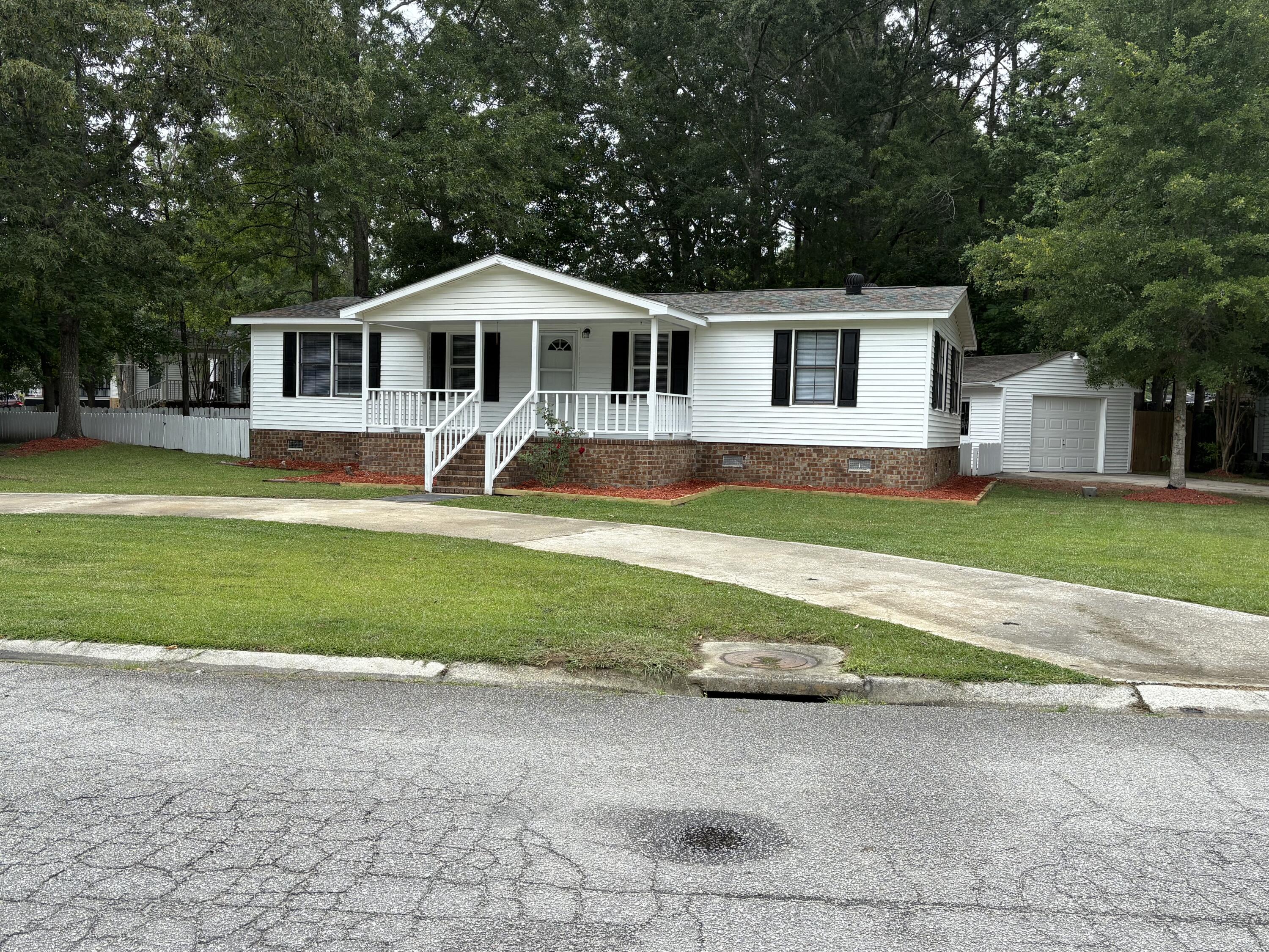 324 Grapevine Road Summerville, SC 29483 - Photo 1 of 20 IMG_5392