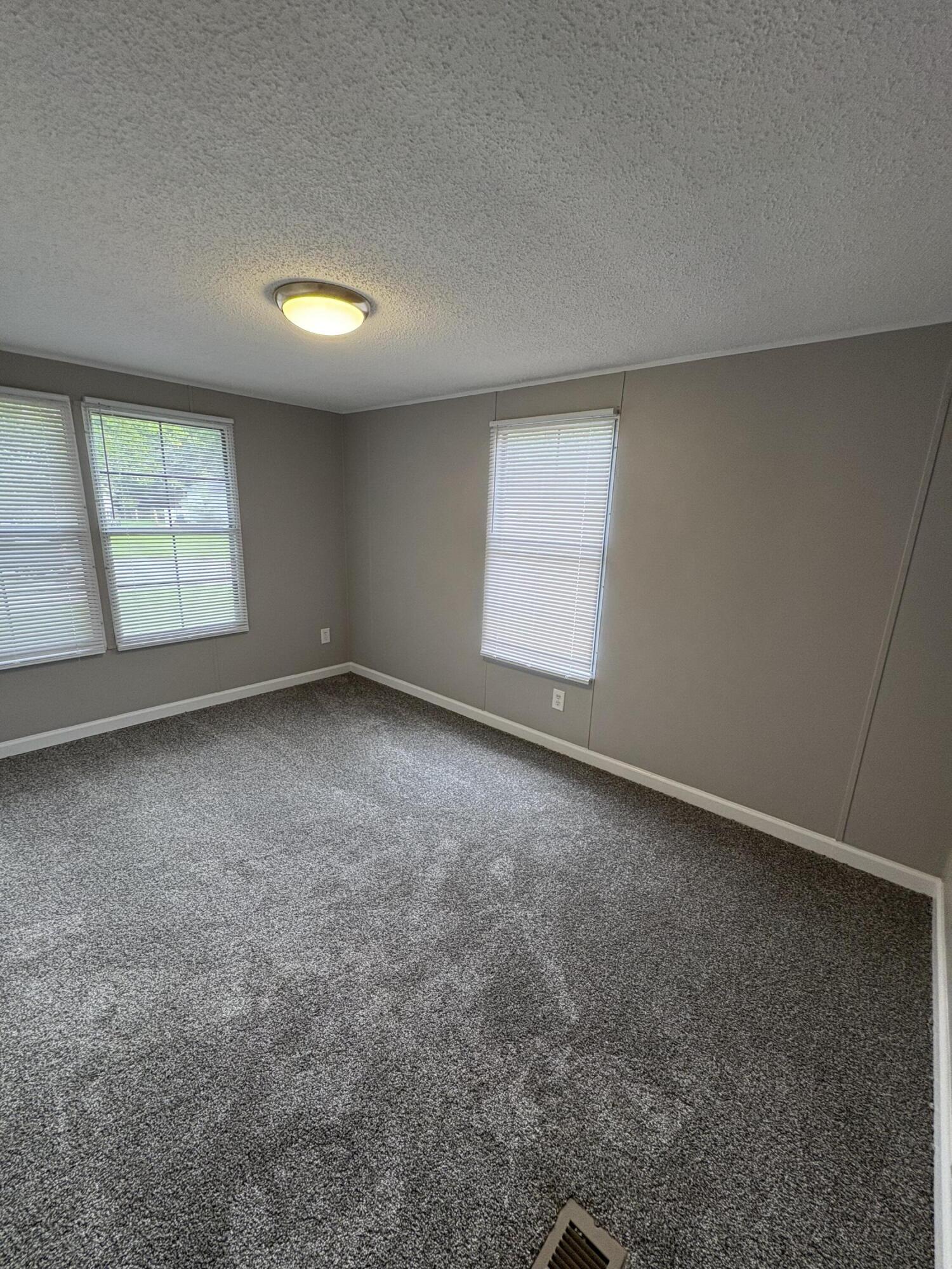 324 Grapevine Road Summerville, SC 29483 - Photo 12 of 20 IMG_5421