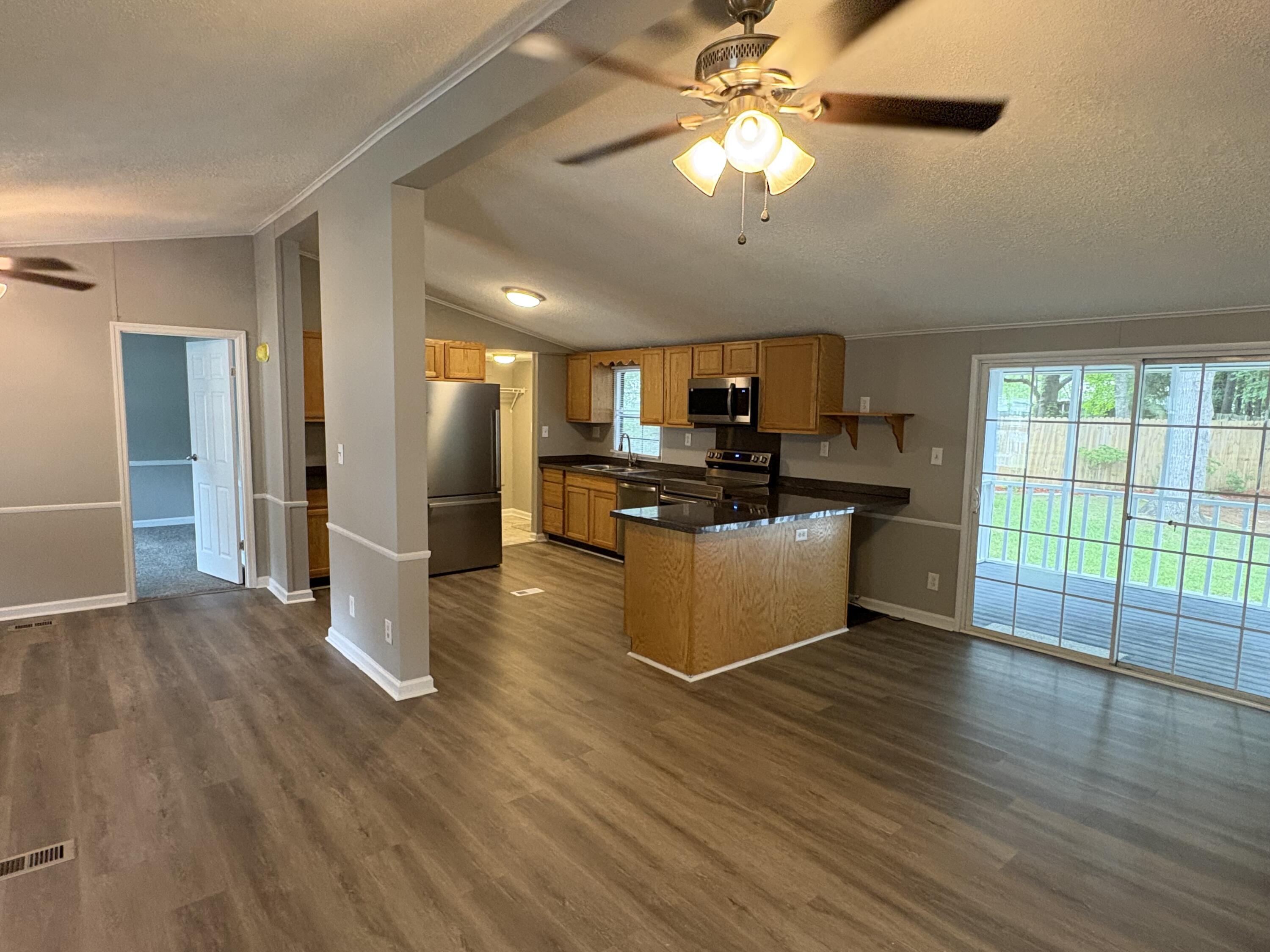 324 Grapevine Road Summerville, SC 29483 - Photo 6 of 20 IMG_5401