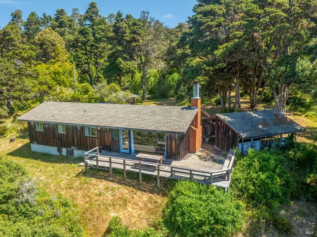 $1,172,580 | 16920 Ocean Drive, Fort Bragg, CA 95437