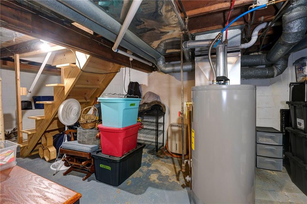 410 Dellenbaugh Road Tarentum, PA 15084 - Photo 15 of 25 a view of storage and utility room