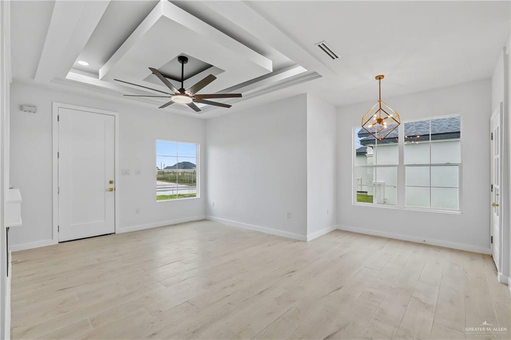 2289 Via Roma Road Weslaco, TX 78596 - Photo 4 of 24 Gallery Image 4