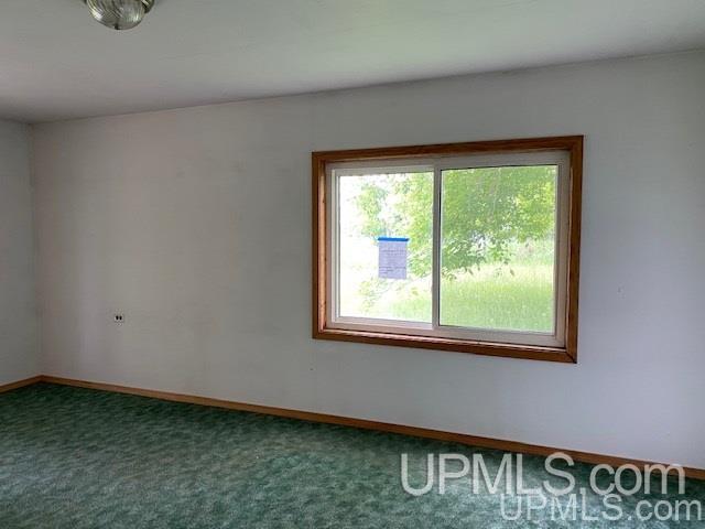 8077 Co Road Gladstone, MI 49837 - Photo 13 of 21