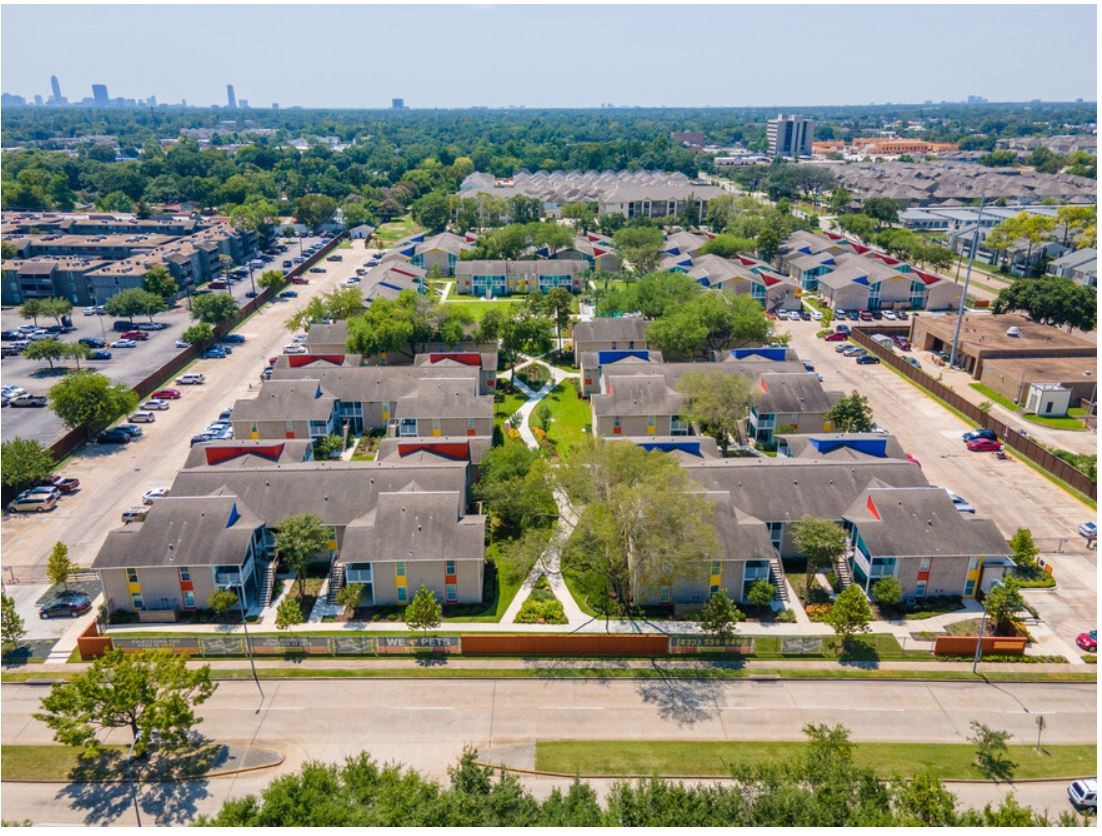 8787 Hammerly Boulevard, Unit 227 Houston, TX 77080 - Photo 13 of 40 an aerial view of a city