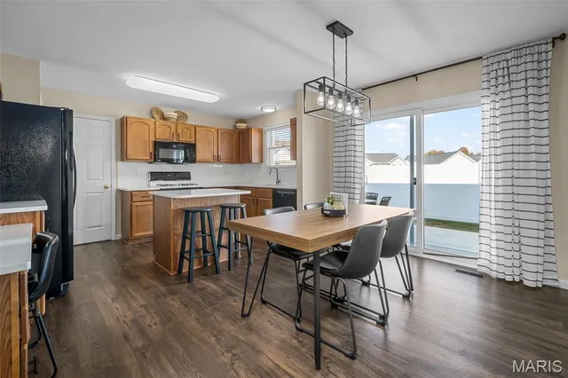 $420,000 | 100 Grand Slam Circle, O'Fallon, MO 63366