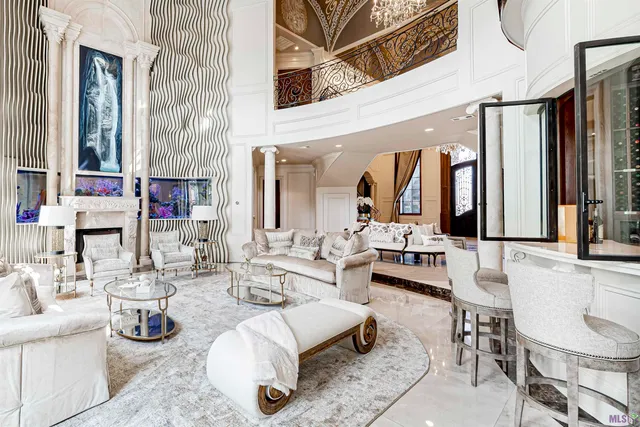 $11,000,000 | 19566 Perkins Road East, Baton Rouge, LA 70810