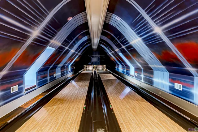 $11,000,000 | 19566 Perkins Road East, Baton Rouge, LA 70810