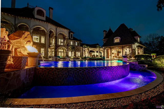 $11,000,000 | 19566 Perkins Road East, Baton Rouge, LA 70810