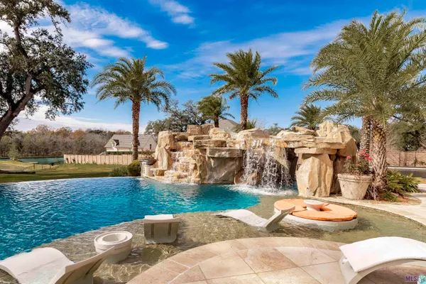 $11,000,000 | 19566 Perkins Road East, Baton Rouge, LA 70810