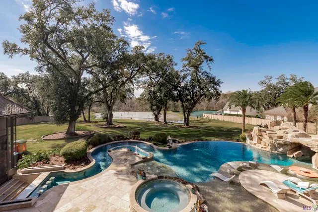 $11,000,000 | 19566 Perkins Road East, Baton Rouge, LA 70810