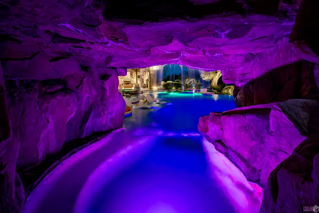 $11,000,000 | 19566 Perkins Road East, Baton Rouge, LA 70810