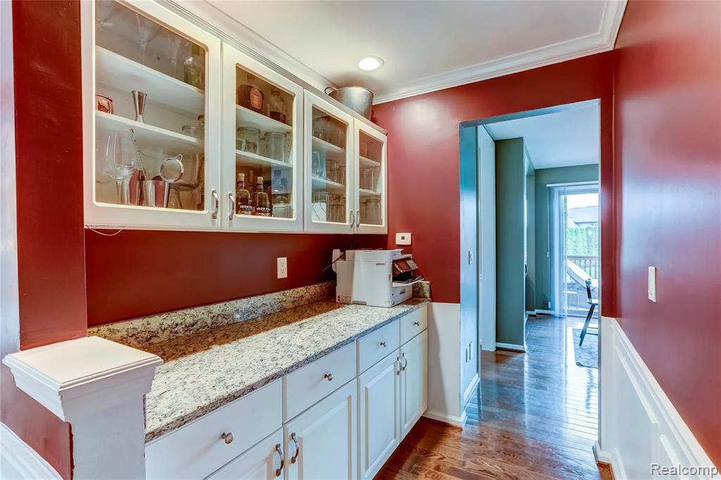 608 Appoline Court Rochester, MI 48307 - Photo 16 of 49