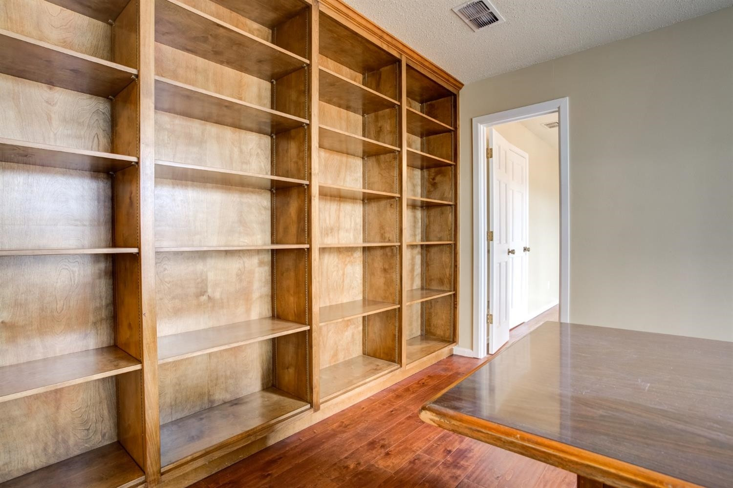 4002 Flint Avenue Lubbock, TX 79413 - Photo 5 of 50 Photo 5