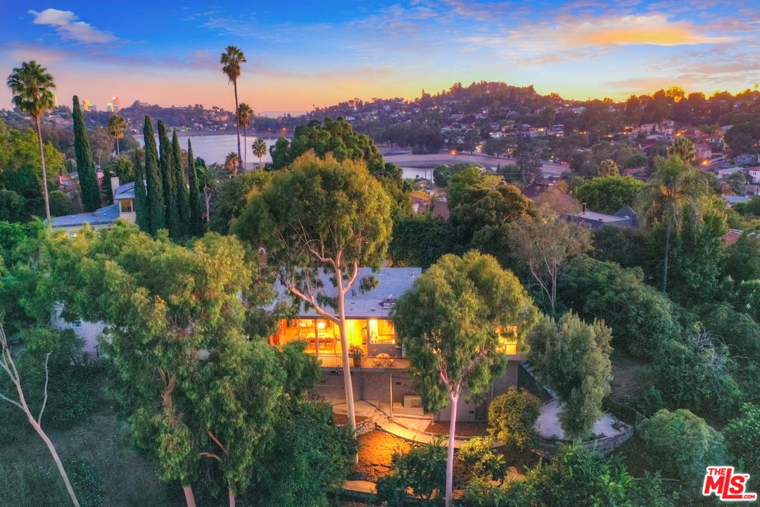 2730 Ivan Court Los Angeles, CA 90039 - Photo 36 of 38 a view of a city