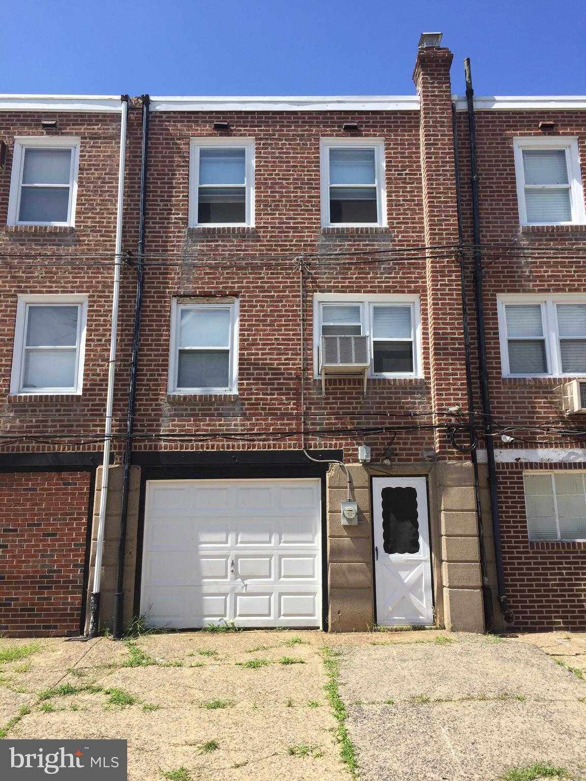 7640 Sherwood Road Philadelphia, PA 19151 - Photo 10 of 10 Rear