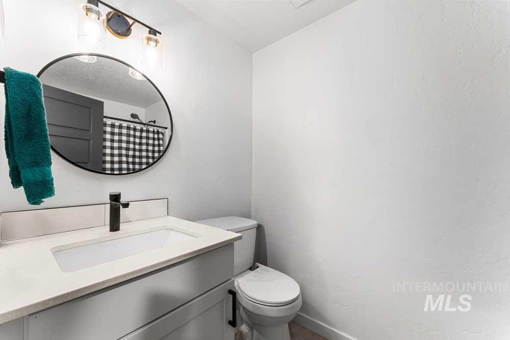 3032 South Chieftain Way Boise, ID 83709 - Photo 17 of 28