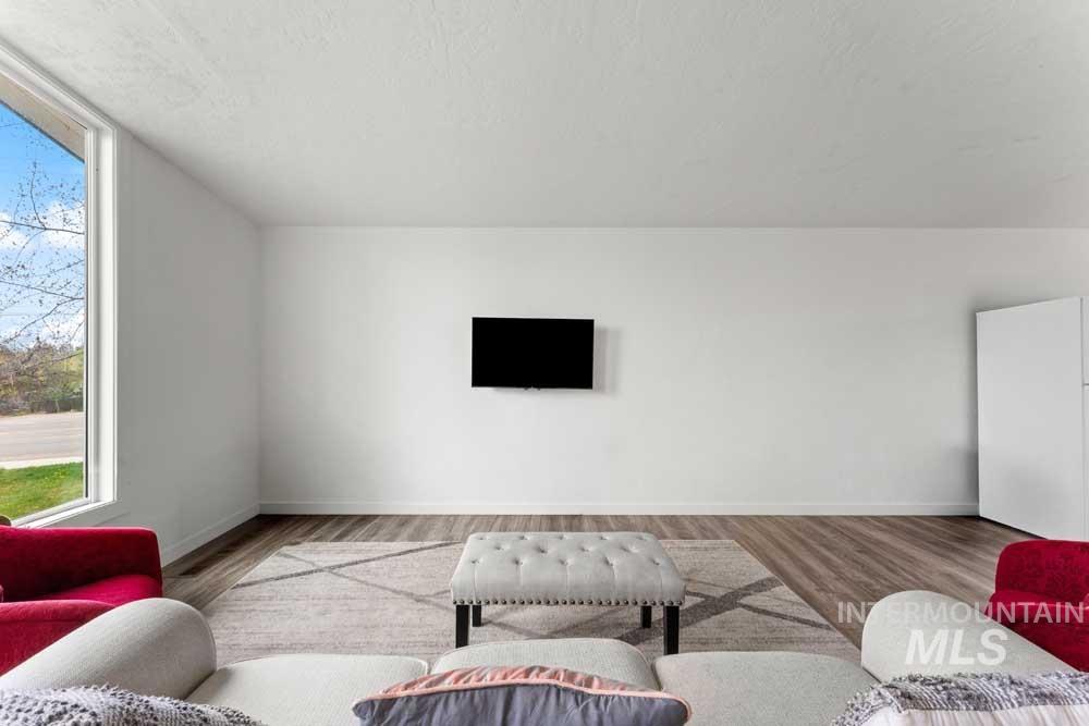 3032 South Chieftain Way Boise, ID 83709 - Photo 9 of 28