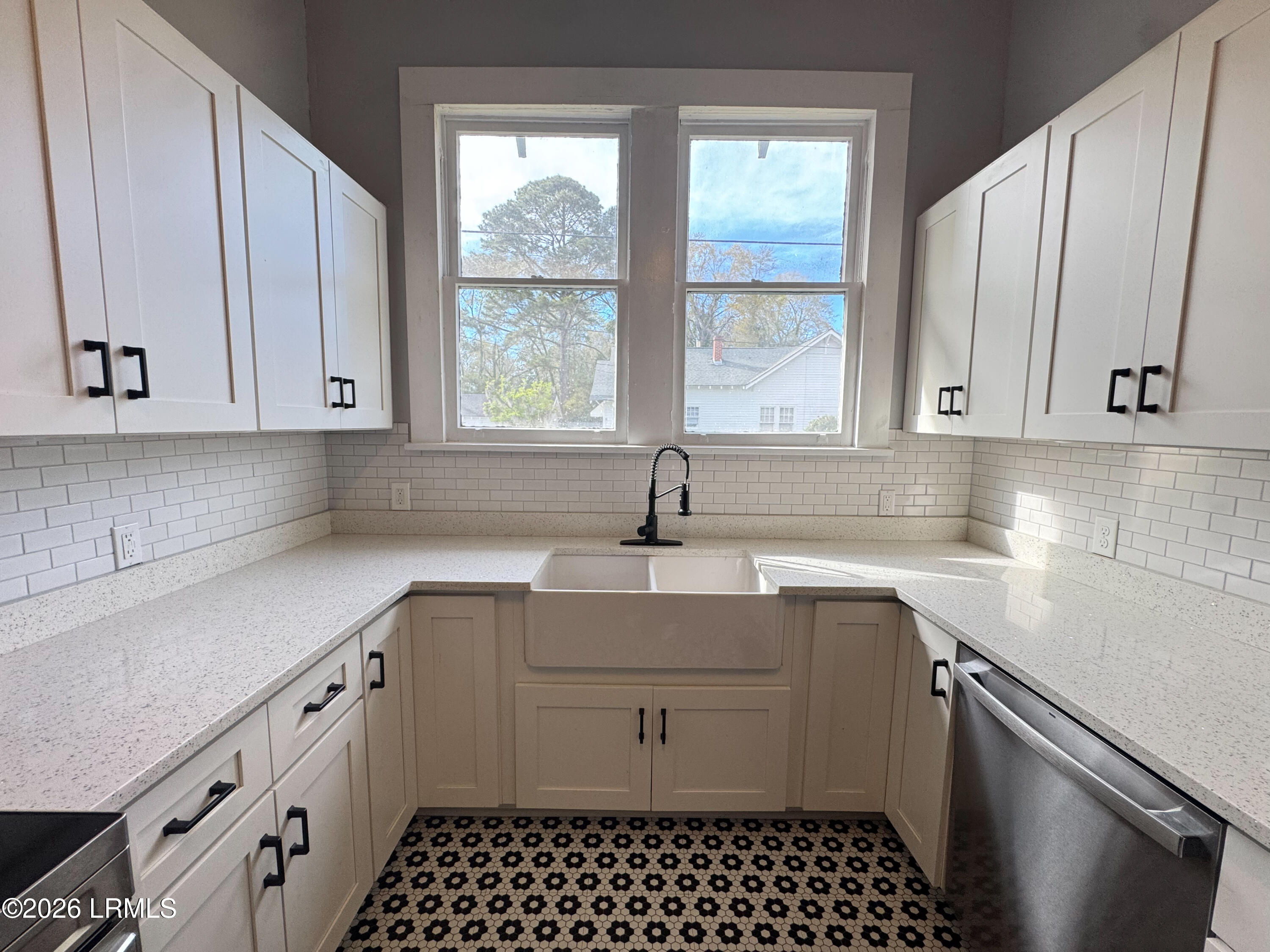 407 Mulberry Street West Hampton, SC 29924 - Photo 13 of 37 real estate presets-46
