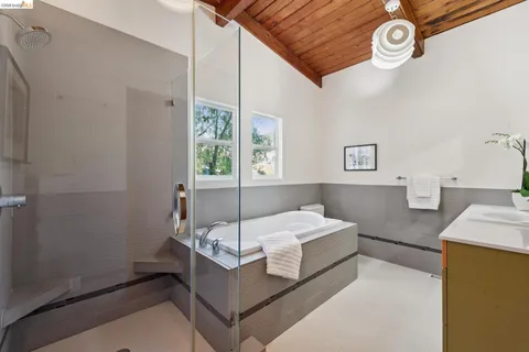 $1,325,000 | 3500 Rubin Drive, Oakland, CA 94602