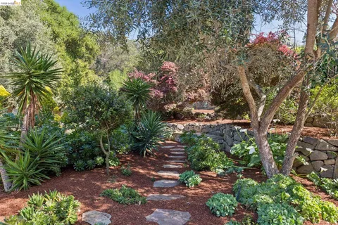 $1,325,000 | 3500 Rubin Drive, Oakland, CA 94602