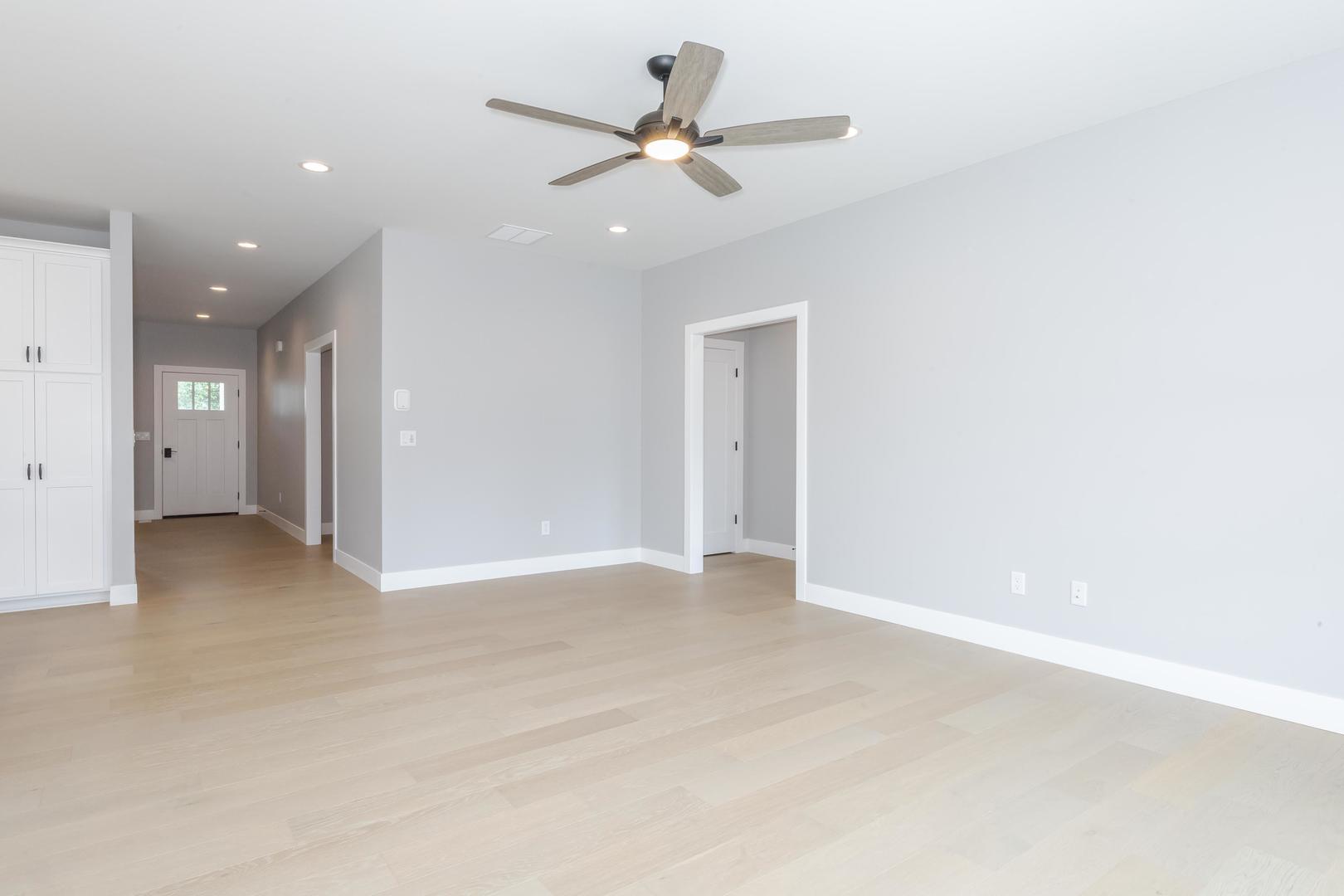 520 South 6th Street Fairbury, IL 61739 - Photo 25 of 42 an empty room with fan and a ceiling fan