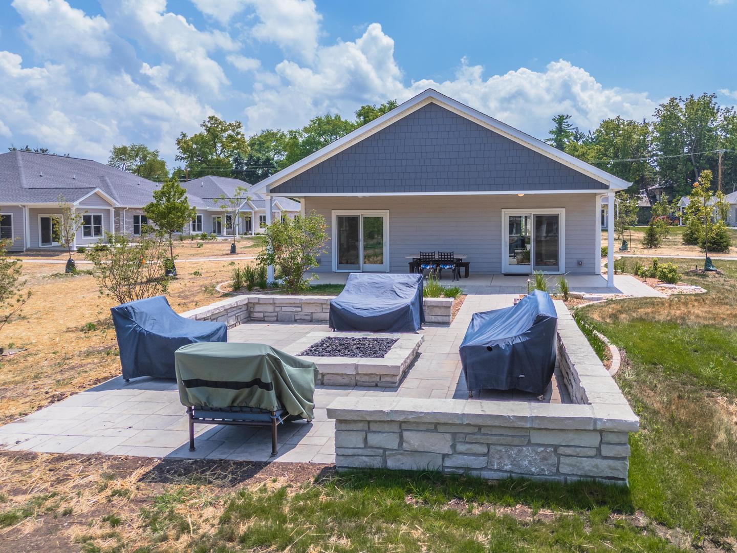520 South 6th Street Fairbury, IL 61739 - Photo 40 of 42 a view of a house with backyard and sitting area