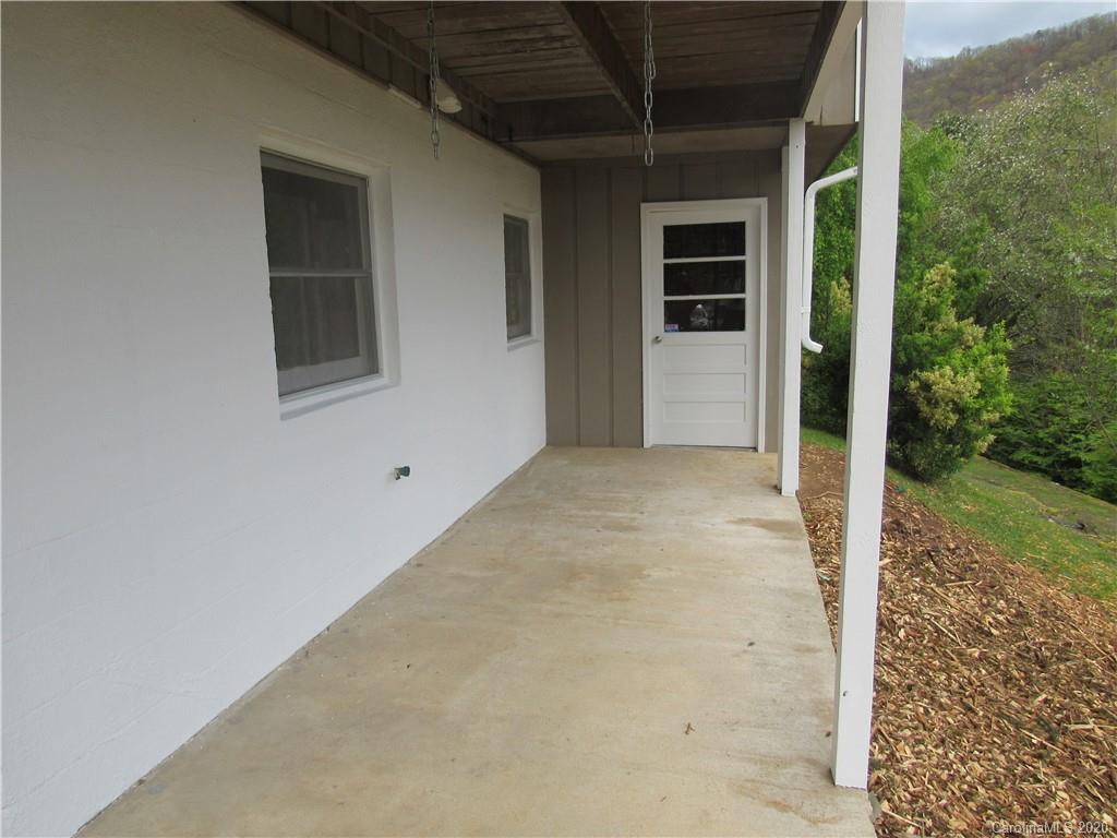 24 Canary Ridge Waynesville, NC 28786 - Photo 5 of 24 Gallery Image 5