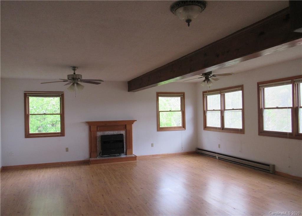 24 Canary Ridge Waynesville, NC 28786 - Photo 8 of 24 Gallery Image 8