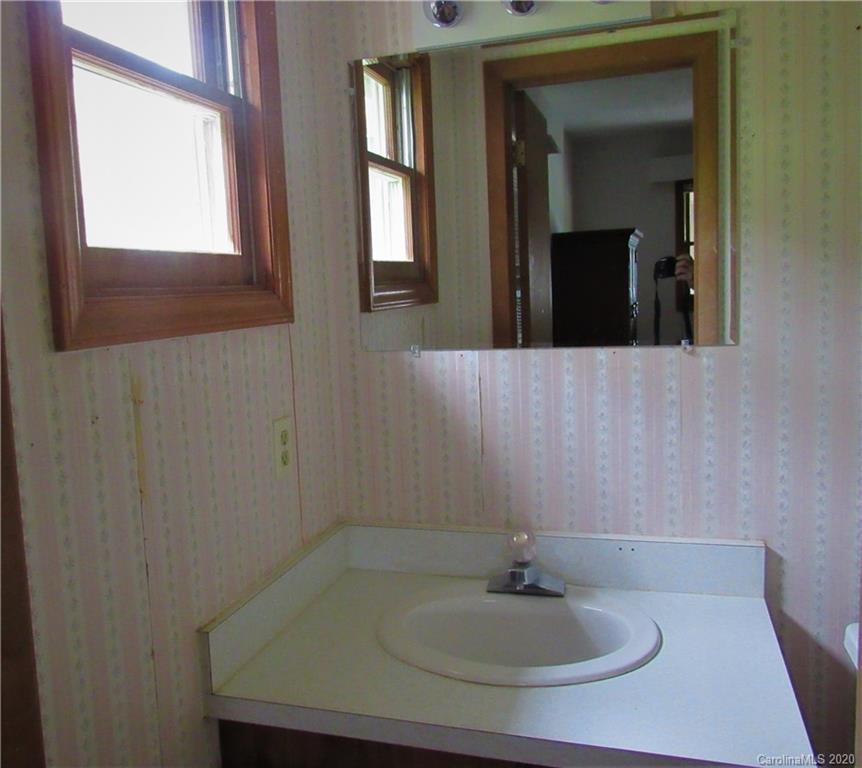 24 Canary Ridge Waynesville, NC 28786 - Photo 10 of 24 Gallery Image 10