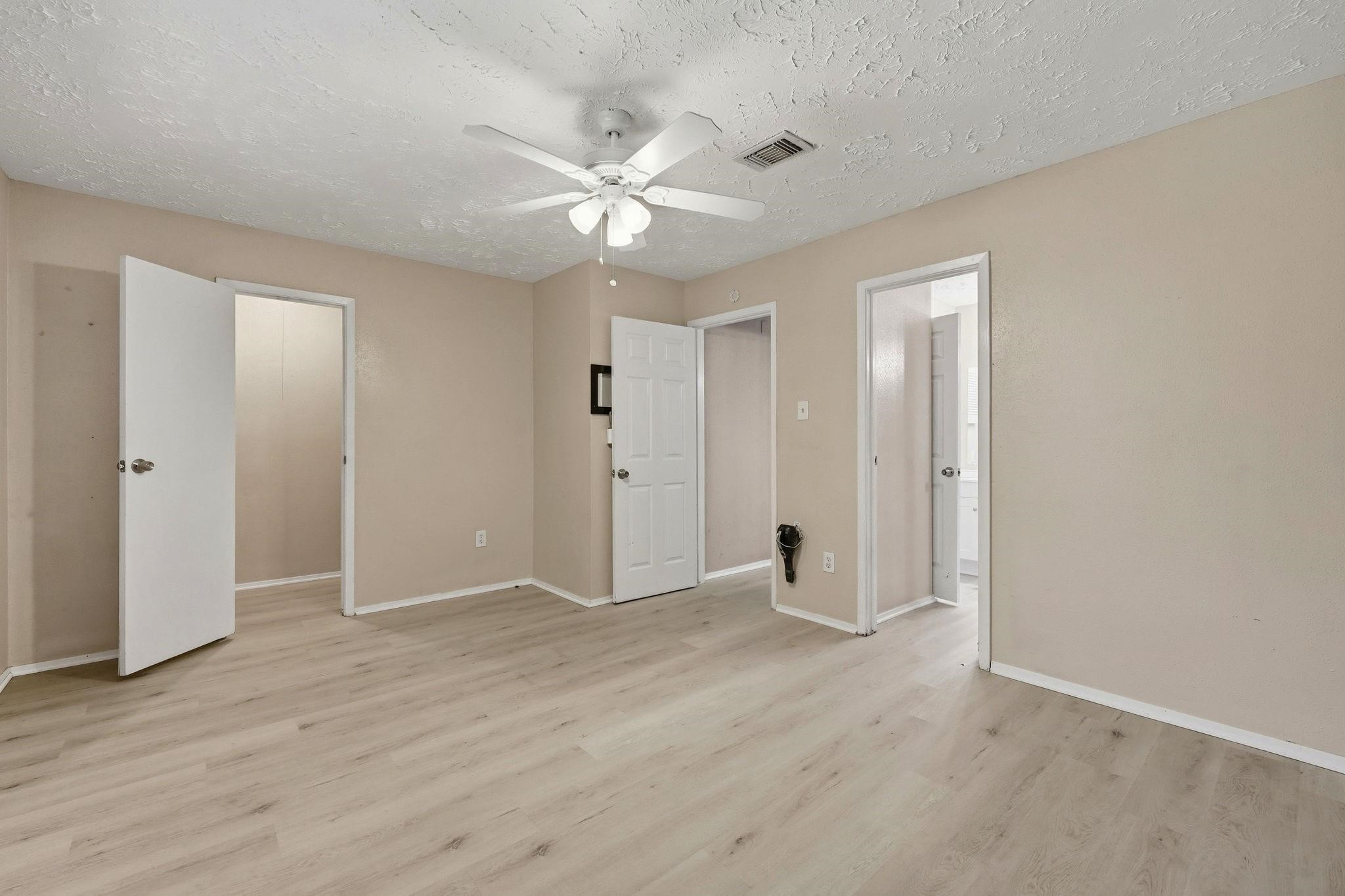 5421 Diane Court Spring, TX 77373 - Photo 11 of 22