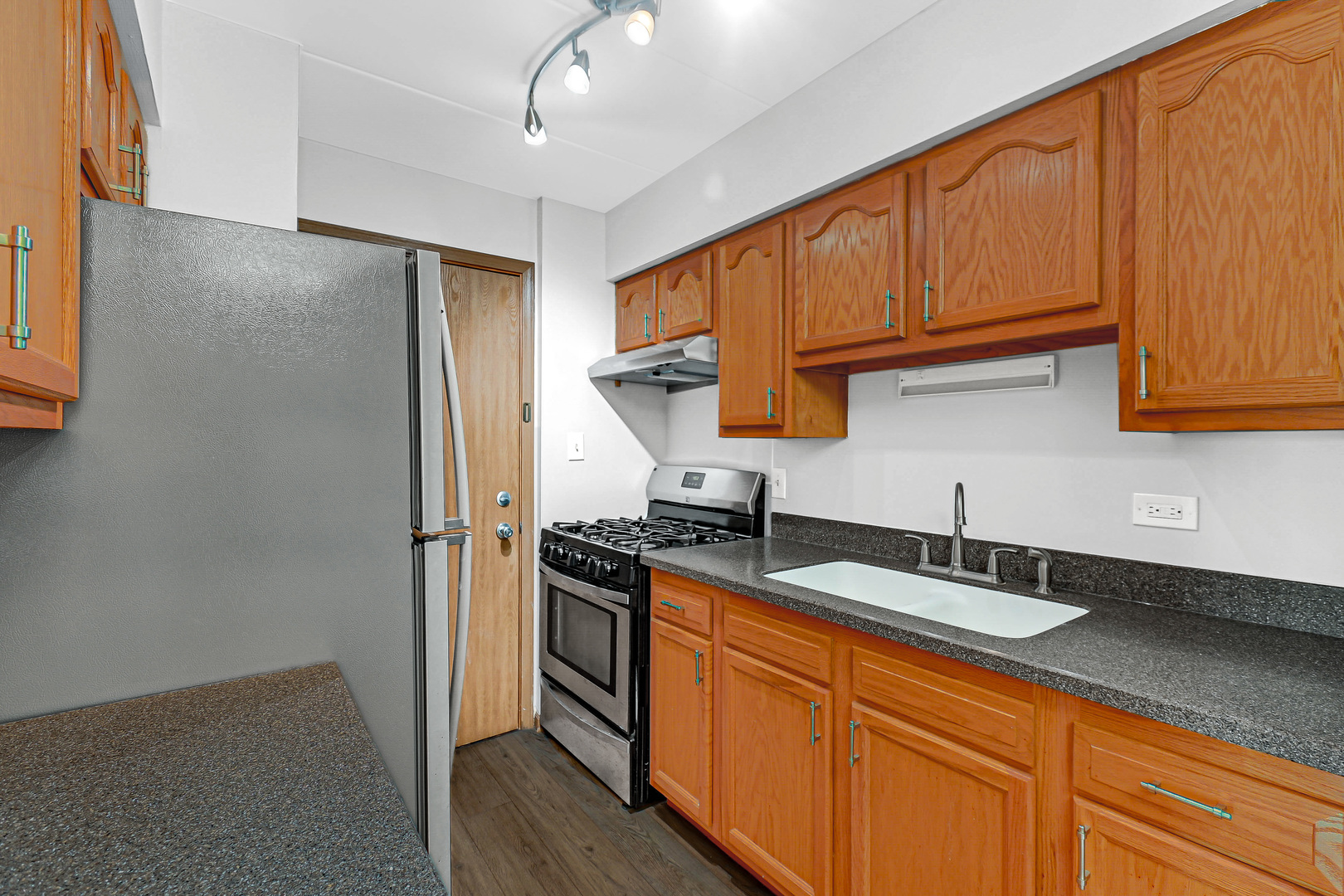 10430 Ridgeland Avenue, Unit 6 Chicago Ridge, IL 60415 - Photo 5 of 21