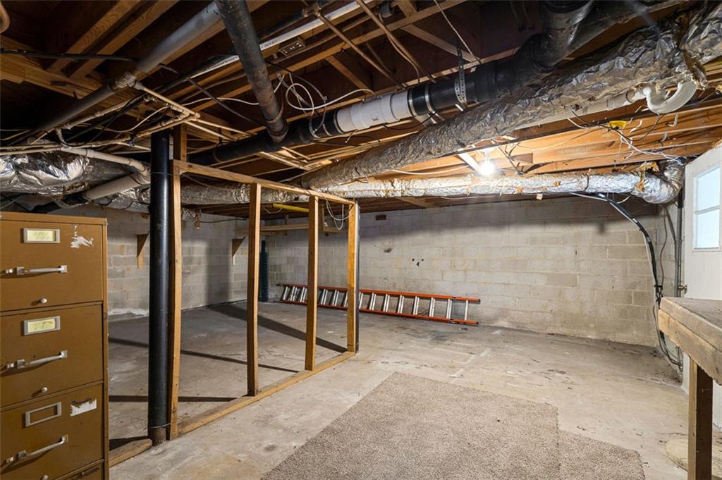 3059 Trafalgar Way Atlanta, GA 30341 - Photo 42 of 52 a view of empty room