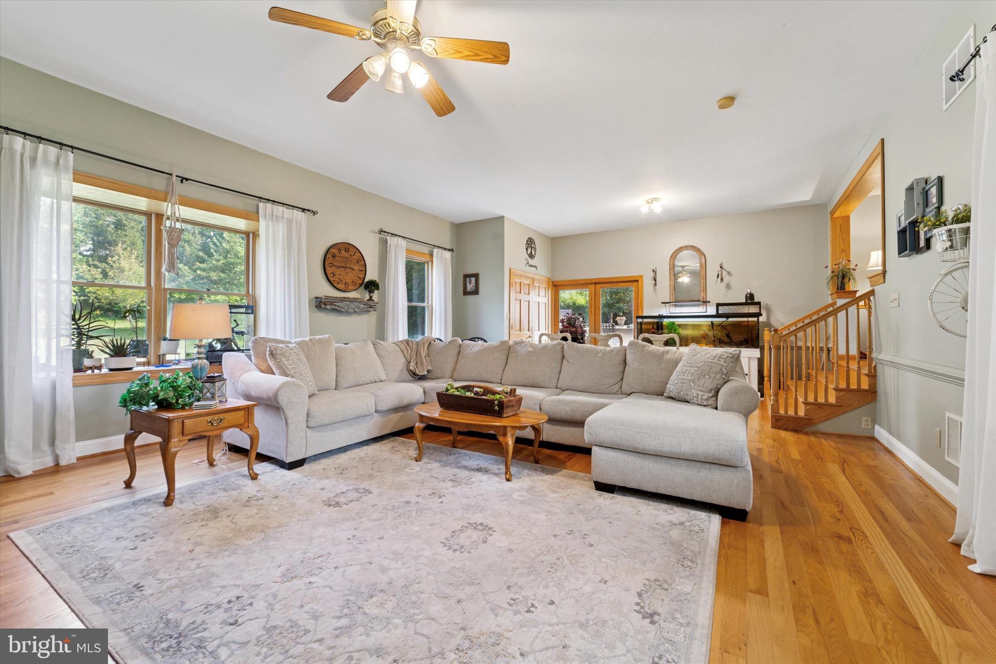 886 Rising Sun Road Telford, PA 18969 - Photo 21 of 48 Great Room