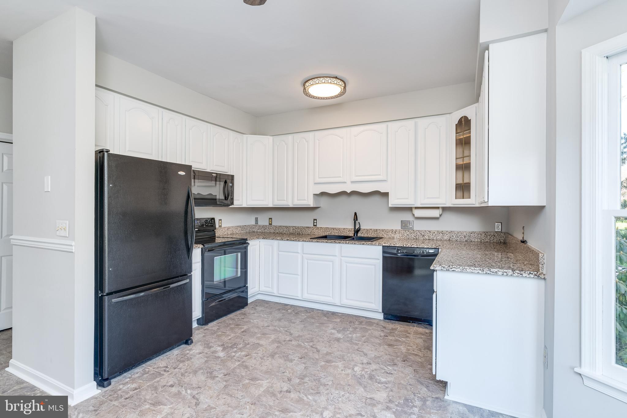 346 Deer Ridge Drive Harpers Ferry, WV 25425 - Photo 22 of 63 Appliances are updated, matching black