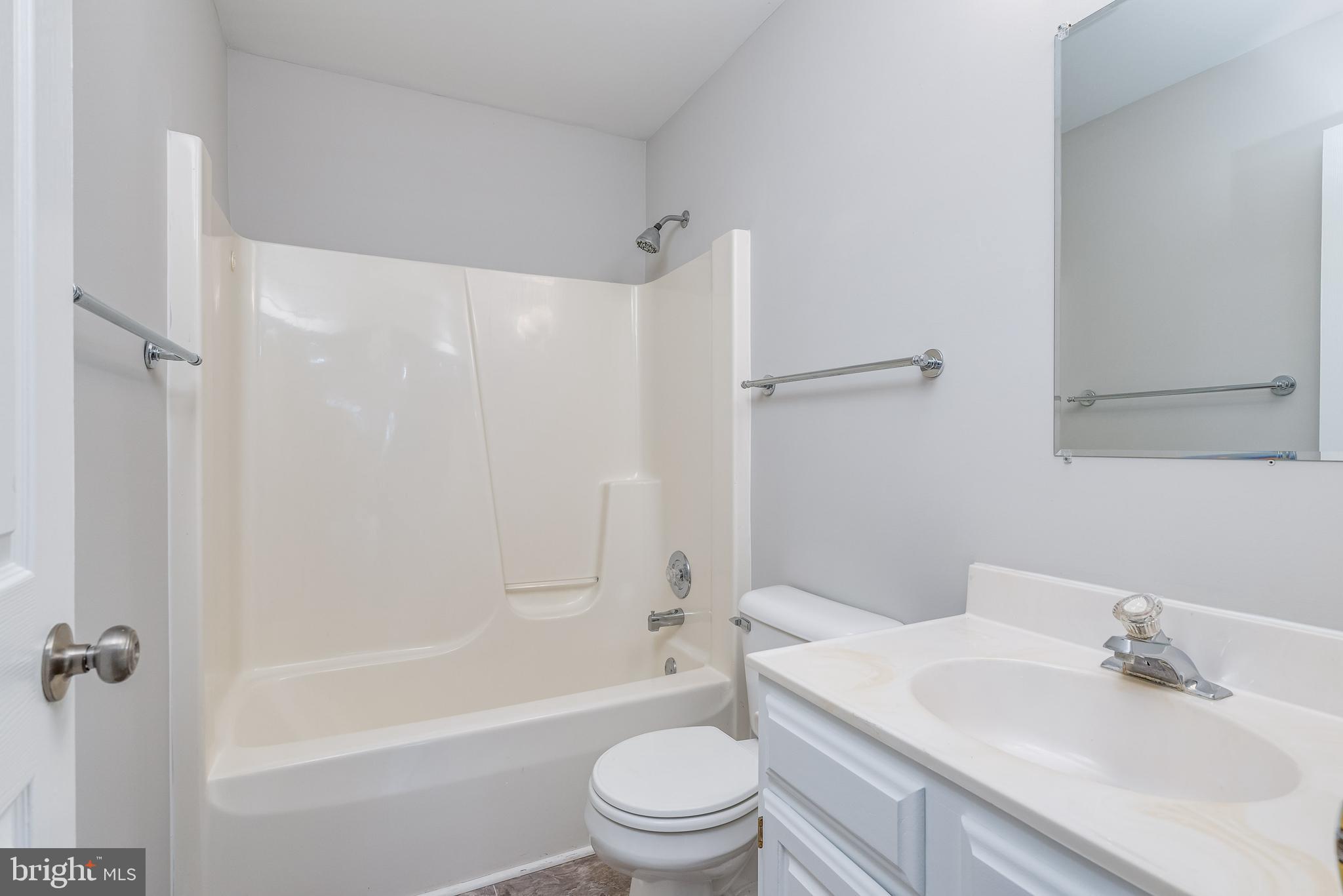 346 Deer Ridge Drive Harpers Ferry, WV 25425 - Photo 26 of 63 Main level full bath features tub/shower, tile