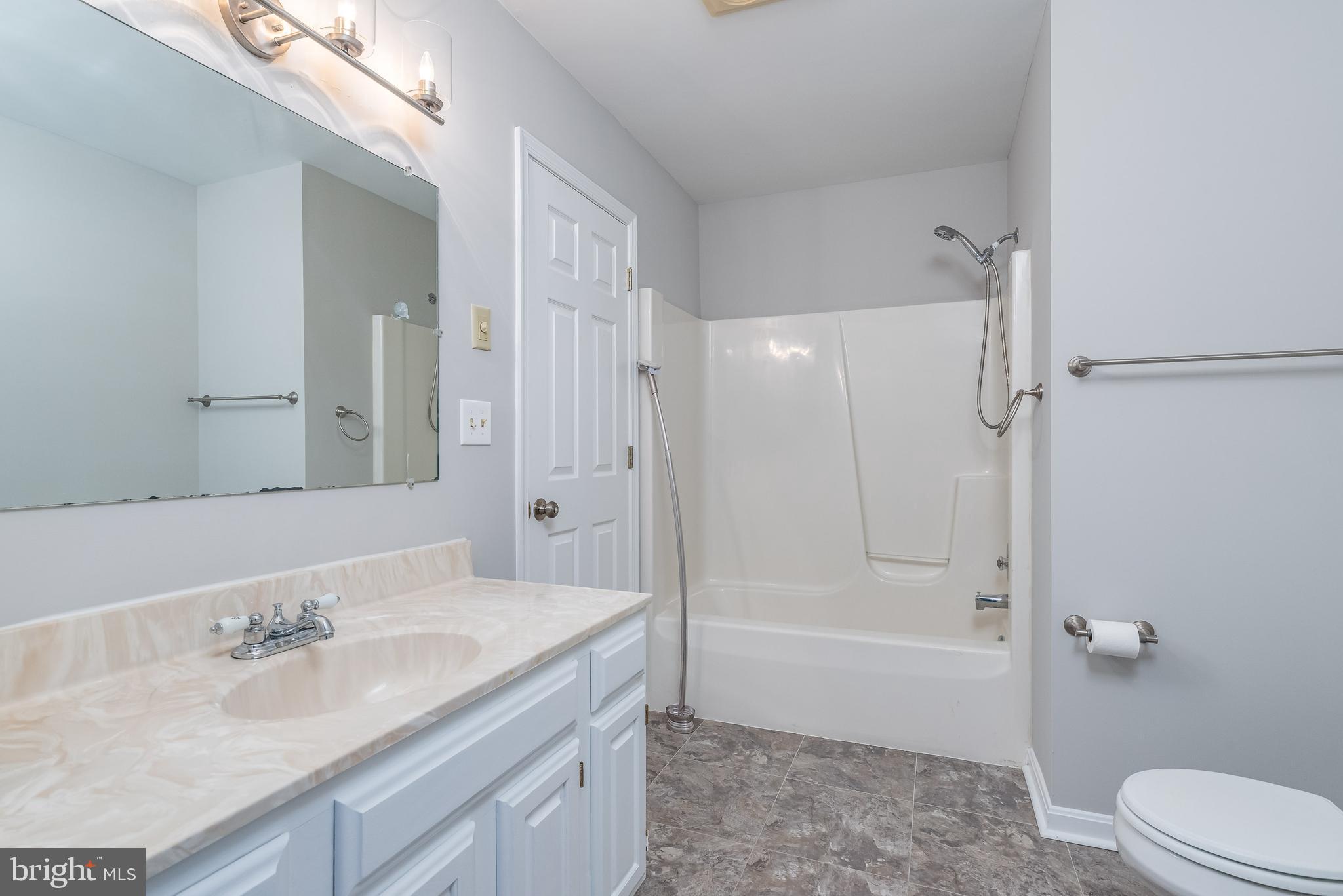 346 Deer Ridge Drive Harpers Ferry, WV 25425 - Photo 37 of 63 Hall bath w/ceramic tile, tub/shower + 5 ft vanity