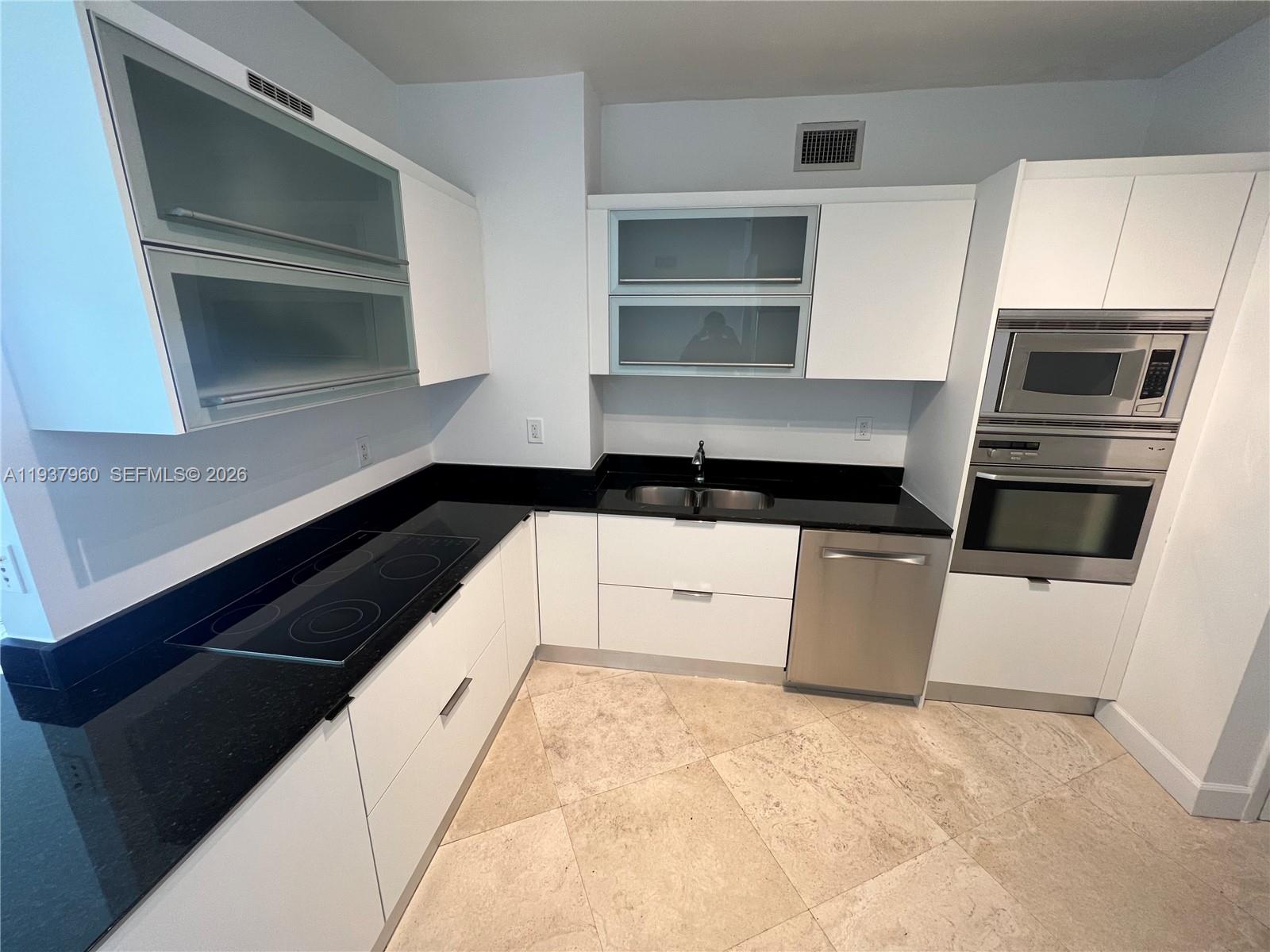 400 Alton Road, Unit LPH3007 Miami Beach, FL 33139 - Photo 14 of 50