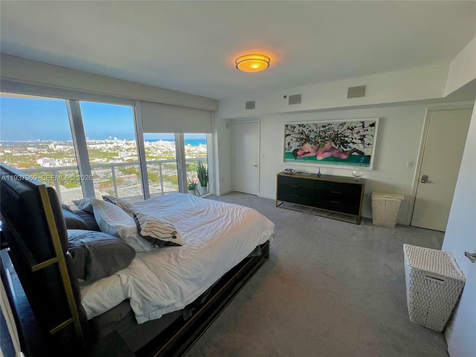 400 Alton Road, Unit LPH3007 Miami Beach, FL 33139 - Photo 19 of 50 Prior Tenant's Furnisher