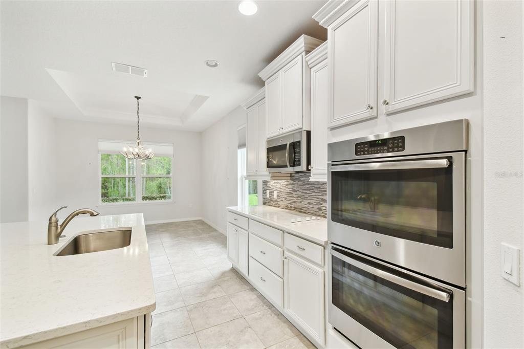 726 Irvine Ranch Road Kissimmee, FL 34759 - Photo 13 of 52