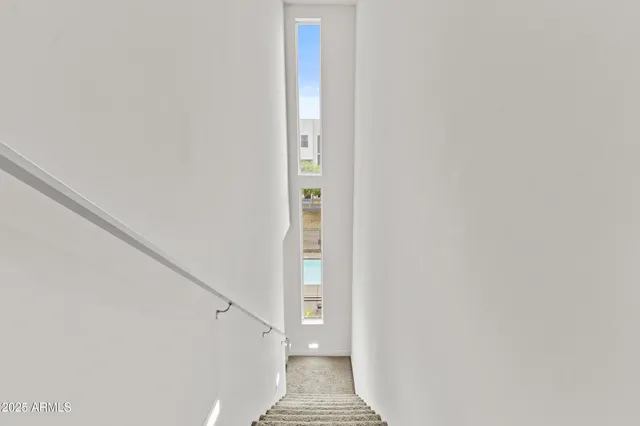 $2,700 | 325 East Coronado Road, Unit 8, Phoenix, AZ 85004