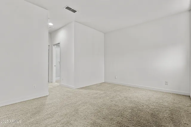 $2,700 | 325 East Coronado Road, Unit 8, Phoenix, AZ 85004